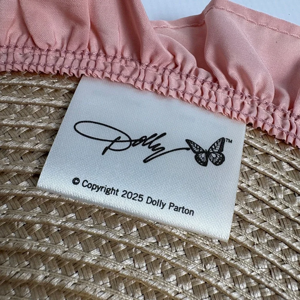 Dolly Parton Round Woven Placemats Set of 4 Ruffled Pink Blue Red Stripe 15 Inch